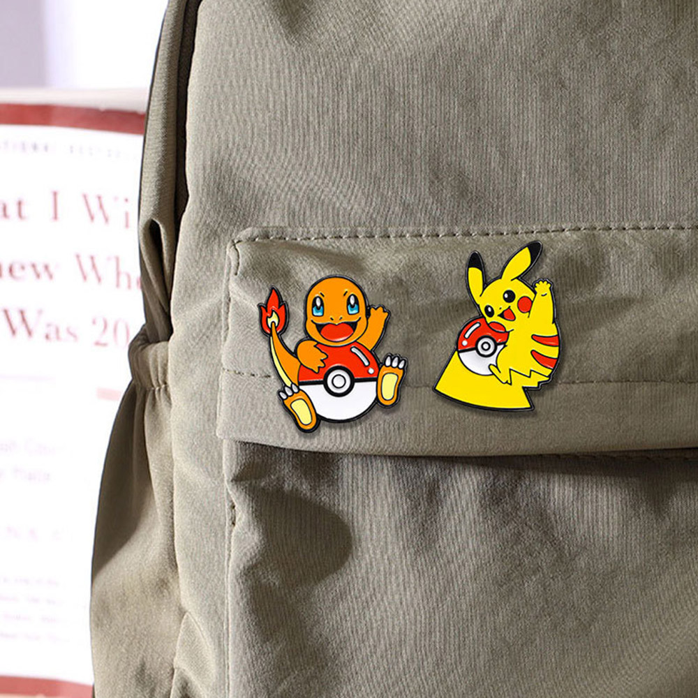Conjunto de 4/8 Pins de Esmalt - Pokeball Cosplay Prop avaliação e preço